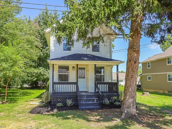 2161 Maddock St, Lorain, OH 44055