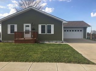403 E 1st St, Maryville, MO 64468