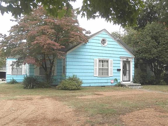 5th image of 1012 Holly St