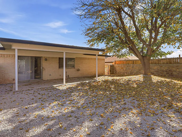 7129 Orizaba Ave — Photo 28