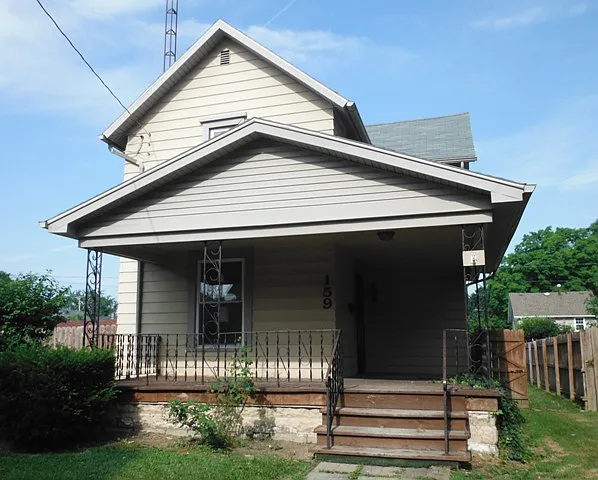 159 Clover Ave photo 1