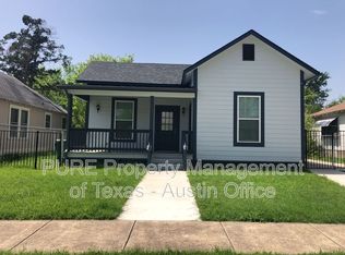 415 Davis St, Taylor, TX 76574