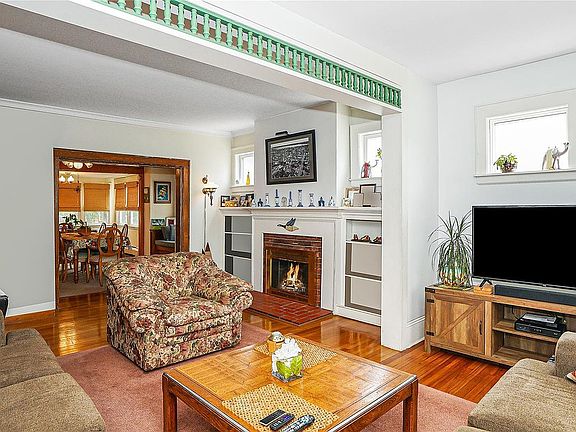 4th image of 29-29 211th St