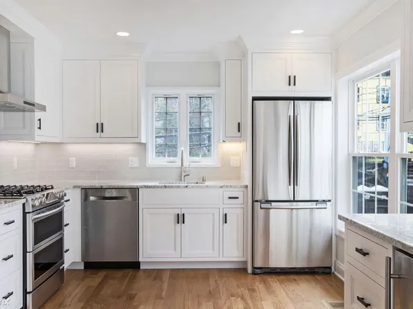 20 3rd St Unit 12, Stamford, CT 06905