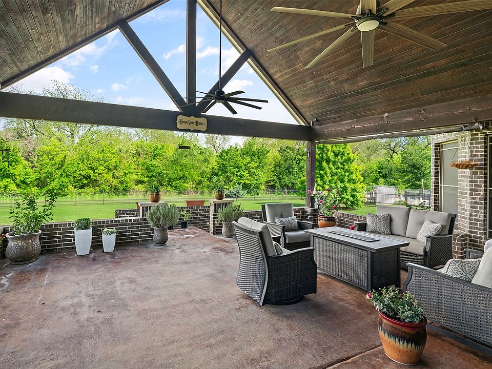 1st image of 145 Las Colinas Trl