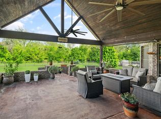145 Las Colinas Trl, Crossroads, TX 76227