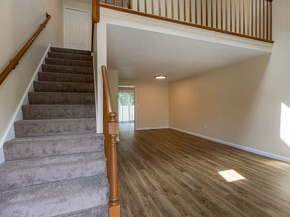 2nd image of 16 Saint Marc Cir #P16