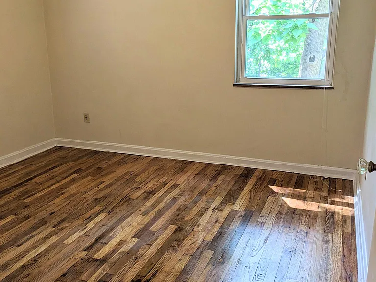 5928 Belmont Ave — Photo 11