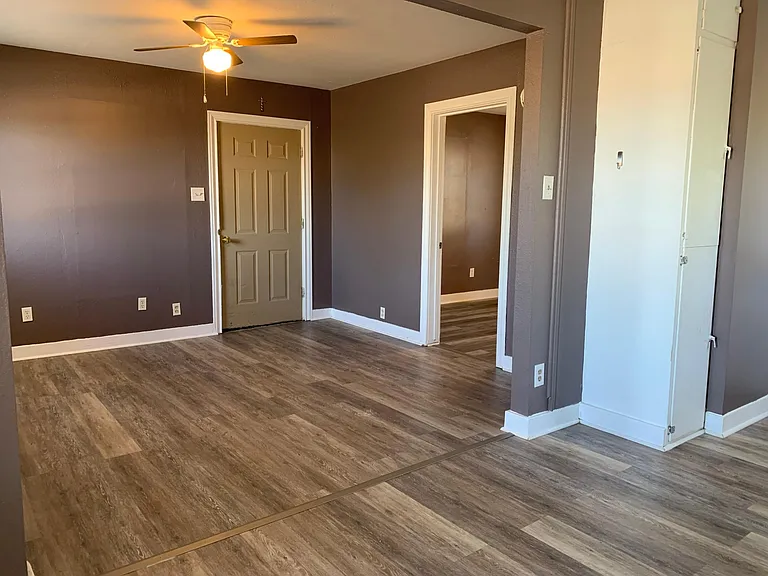 107 E Highland Blvd — Photo 4