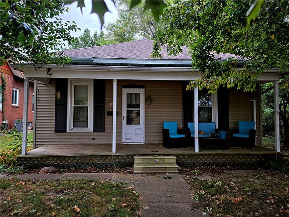 2nd image of 118 S Pine St