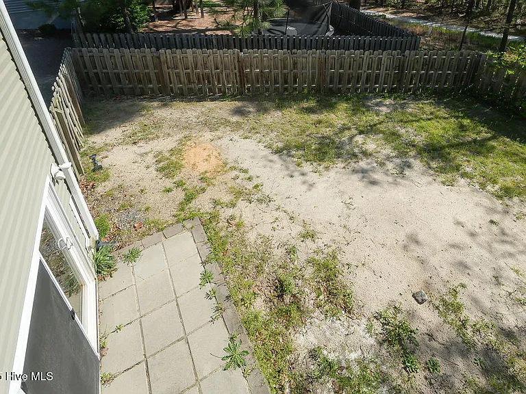315 Adams Cir — Photo 30