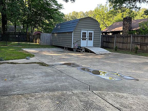 4th image of 204 Valley Oak Loop