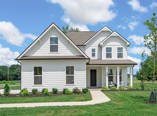 1400 Charles Dr, Chapel Hill, TN 37034