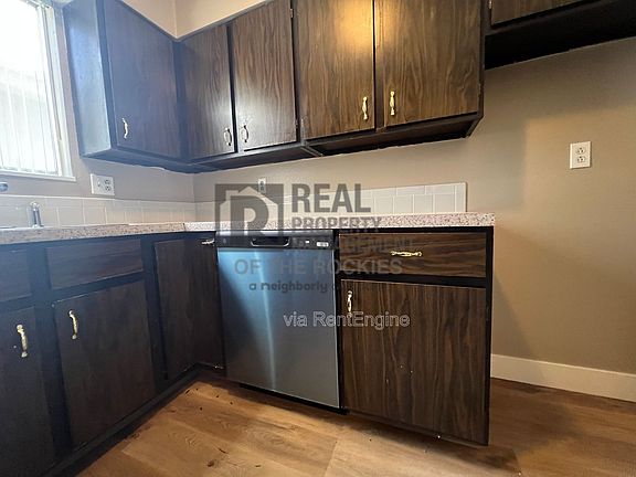 3rd image of 2719 Leisure Dr