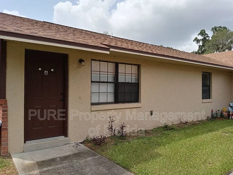 Building Photo - 4565 SW 37th Ln #A