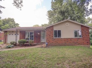 2027 Jenner Ln, Saint Louis, MO 63138