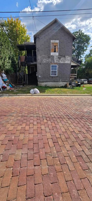 Real estate listing image