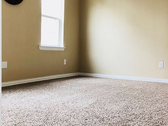 5th image of 650 Francine Dr