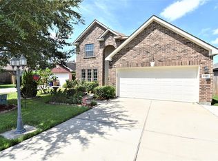 4177 Country Club Dr, Dickinson, TX 77539