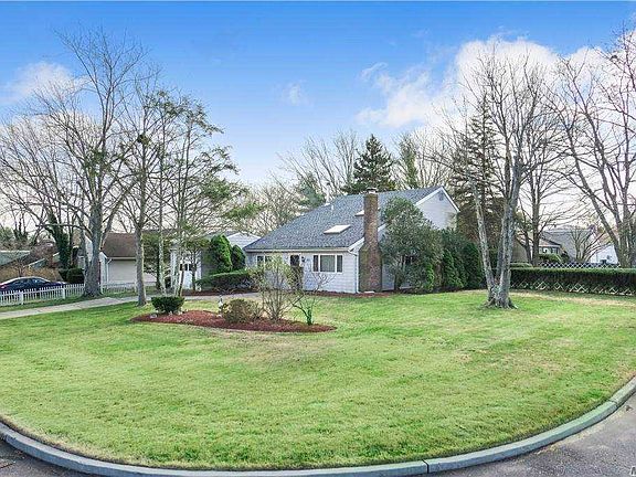 3rd image of 83 Mercury Ave