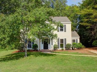 7630 Walnut Wood Dr, Charlotte, NC 28227