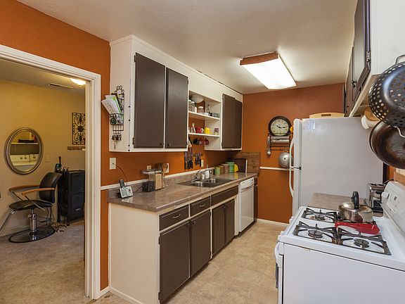 5th image of 3671 Dowell Ct