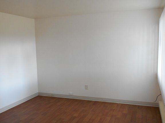 5th image of 615 128th St S Unit 617