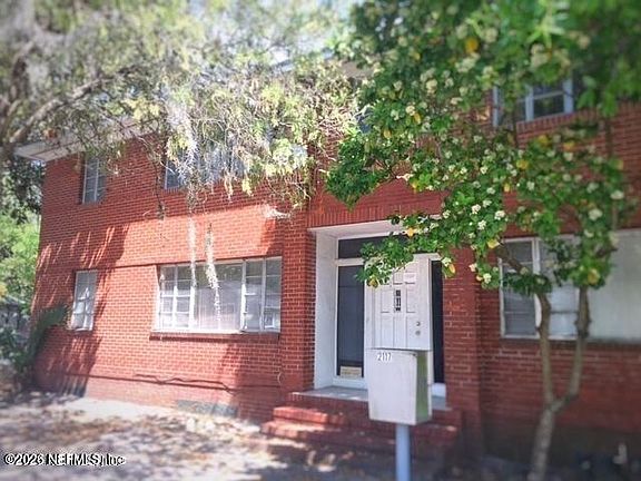 3rd image of 2117 Spring Park Rd #3