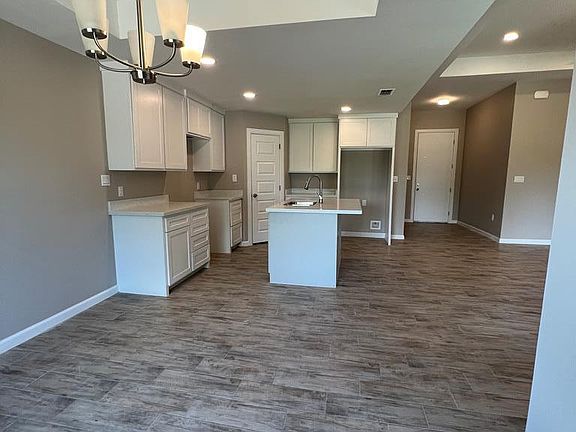 5th image of 4728 Kalinga Ln