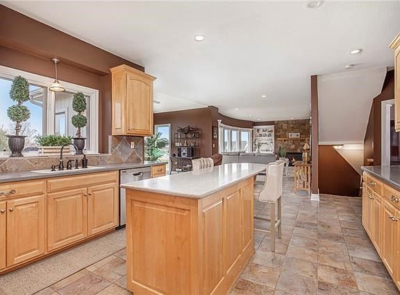 3rd image of 13010 Clover Dr