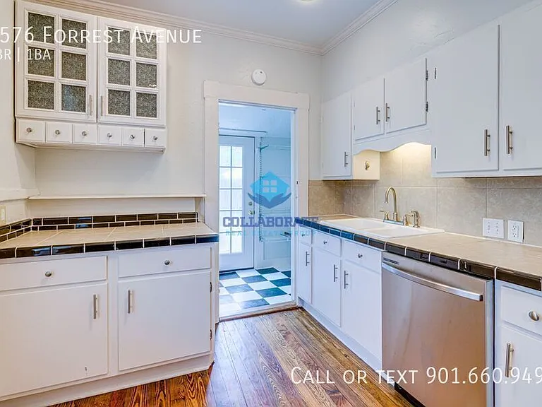 1576 Forrest Ave — Photo 18