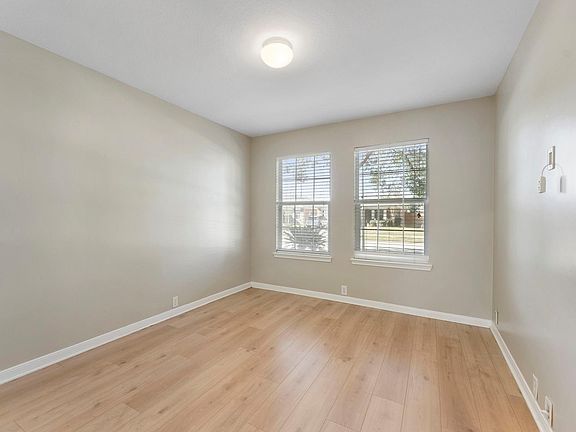 4th image of 20210 Cypresswood Gln