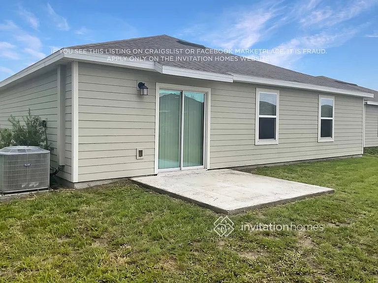 913 Caitlin Loop — Photo 15