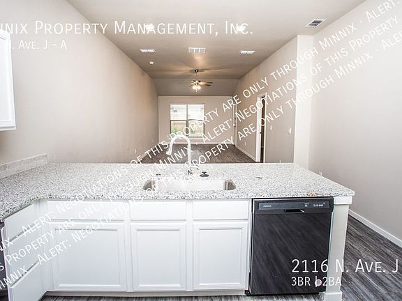 4th image of 2116 N Avenue J #A