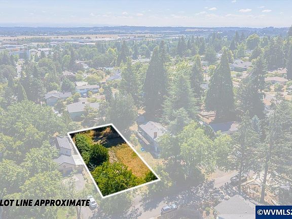 4th image of 3200 Pheasant Ave SE