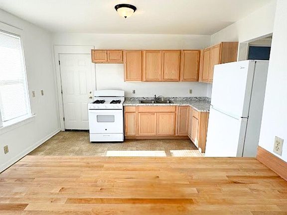 4th image of 617 Morgan Ave N