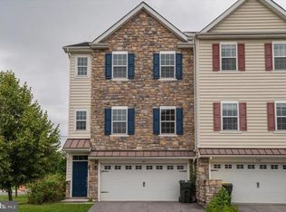 101 Russell Ln, Newark, DE 19711