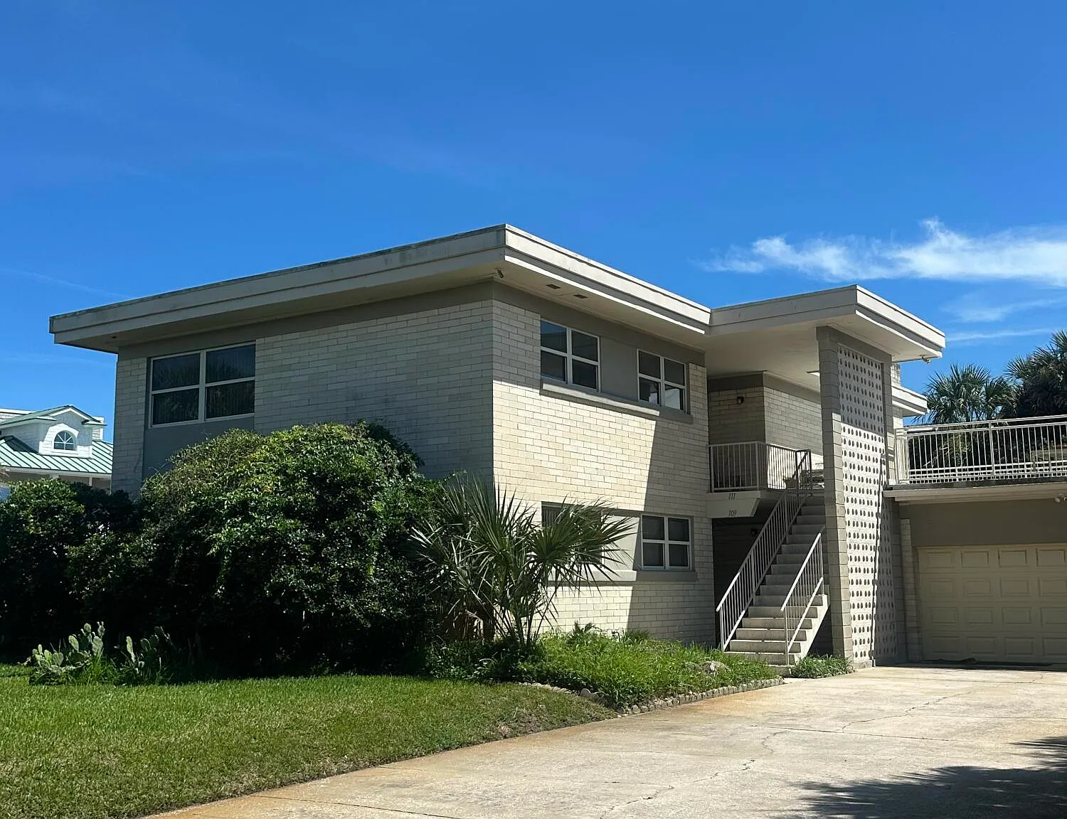 2 bed, 2.0 bath, 1640 sqft, $4,500 — Photo 1