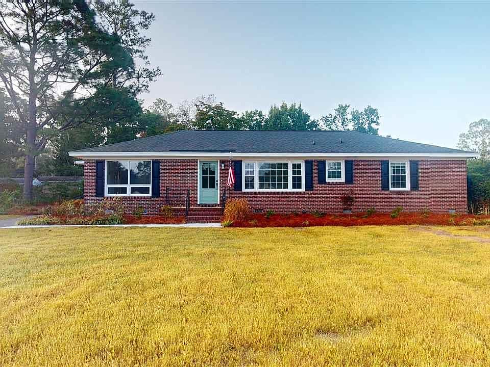 1st image of 1620 Baywood Cir