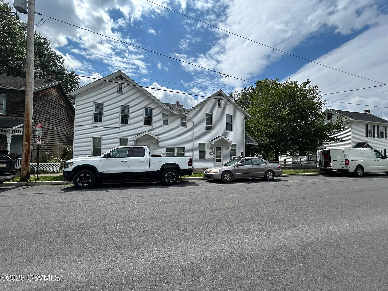 5 bed, 1680 sqft, $1,300 — Photo 2