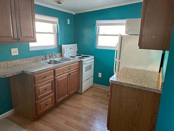 2nd image of 64 Cherrington Rd
