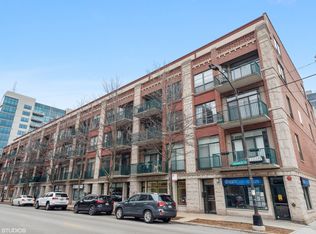 847 W Monroe St APT 4A, Chicago, IL 60607