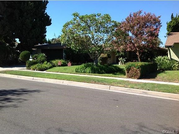 3rd image of 1651 W Buena Vista Ave