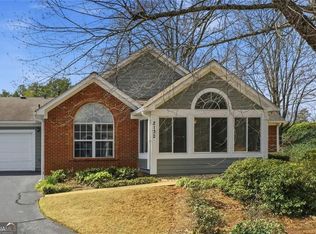 2132 Carefree Cir #10, Marietta, GA