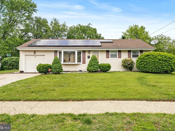 11 Langdon Rd, Burlington, NJ 08016