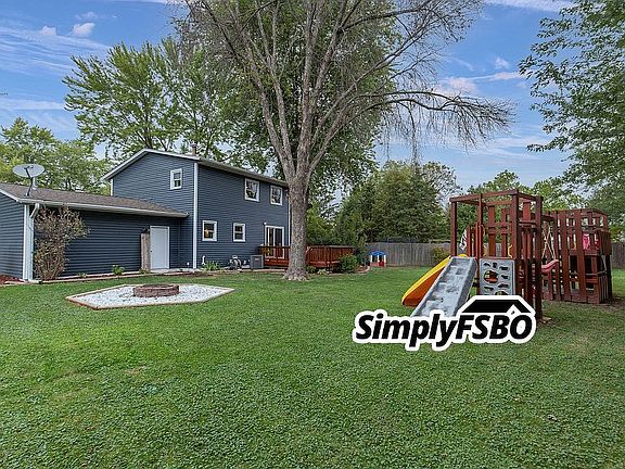 5th image of 506 32nd Ave W