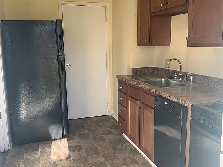 2917 Ruhl Ave — Photo 12