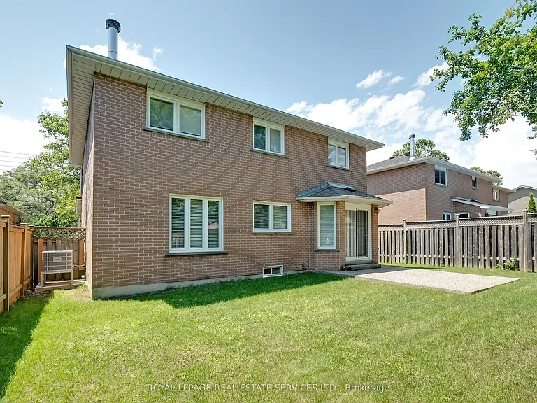 265 Mississaga St — Photo 32