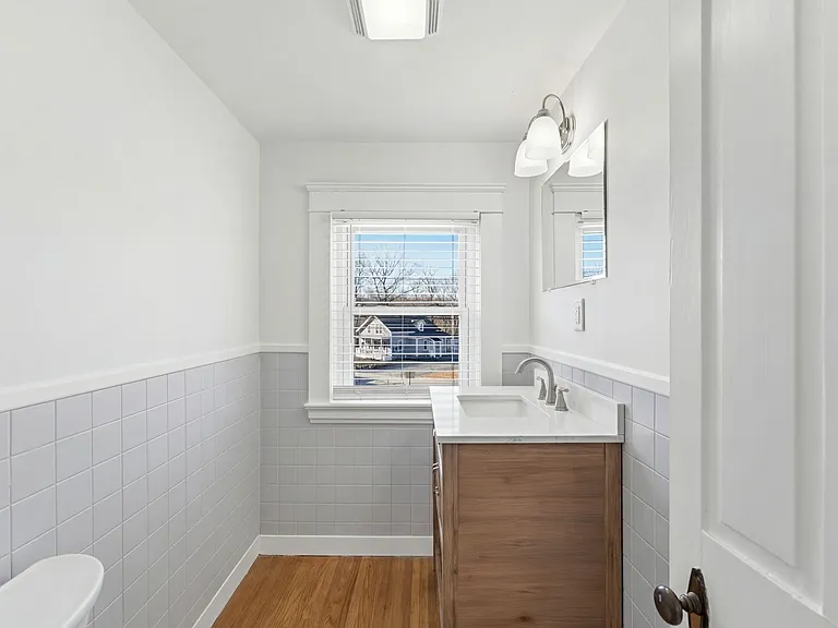 17 N Pleasant St #2 — Photo 16