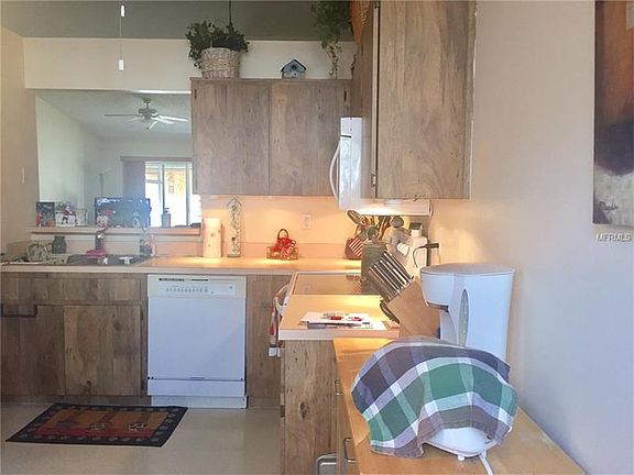 3rd image of 3185 Claremont Pl APT C